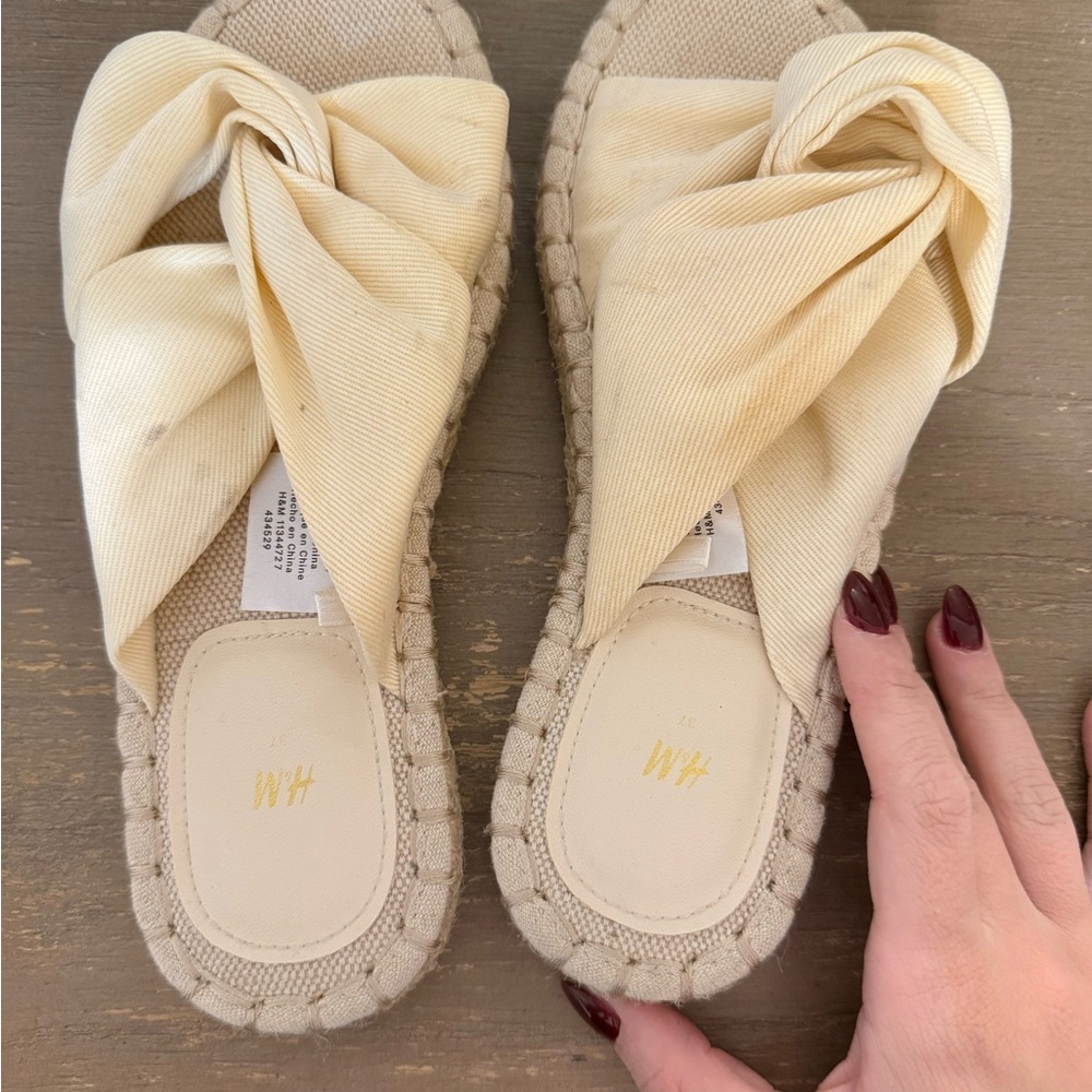 H&M Cream Slippers with Bow Design and Braided Sole